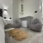 Potka Tirane דירה Yzberishti