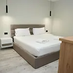 Potka Tirane דירה Yzberishti