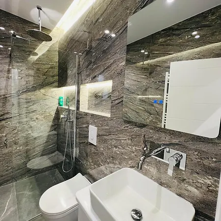 Potka Tirane Appartamento