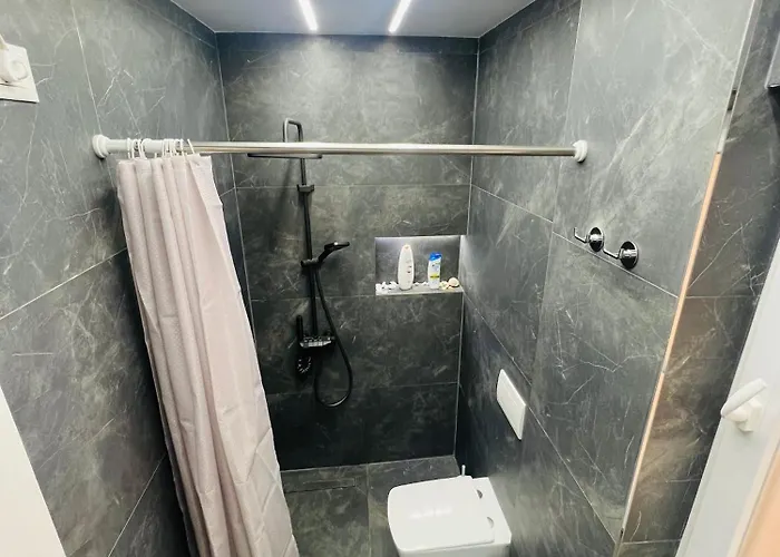 Апартаменты Potka Tirane Yzberish
